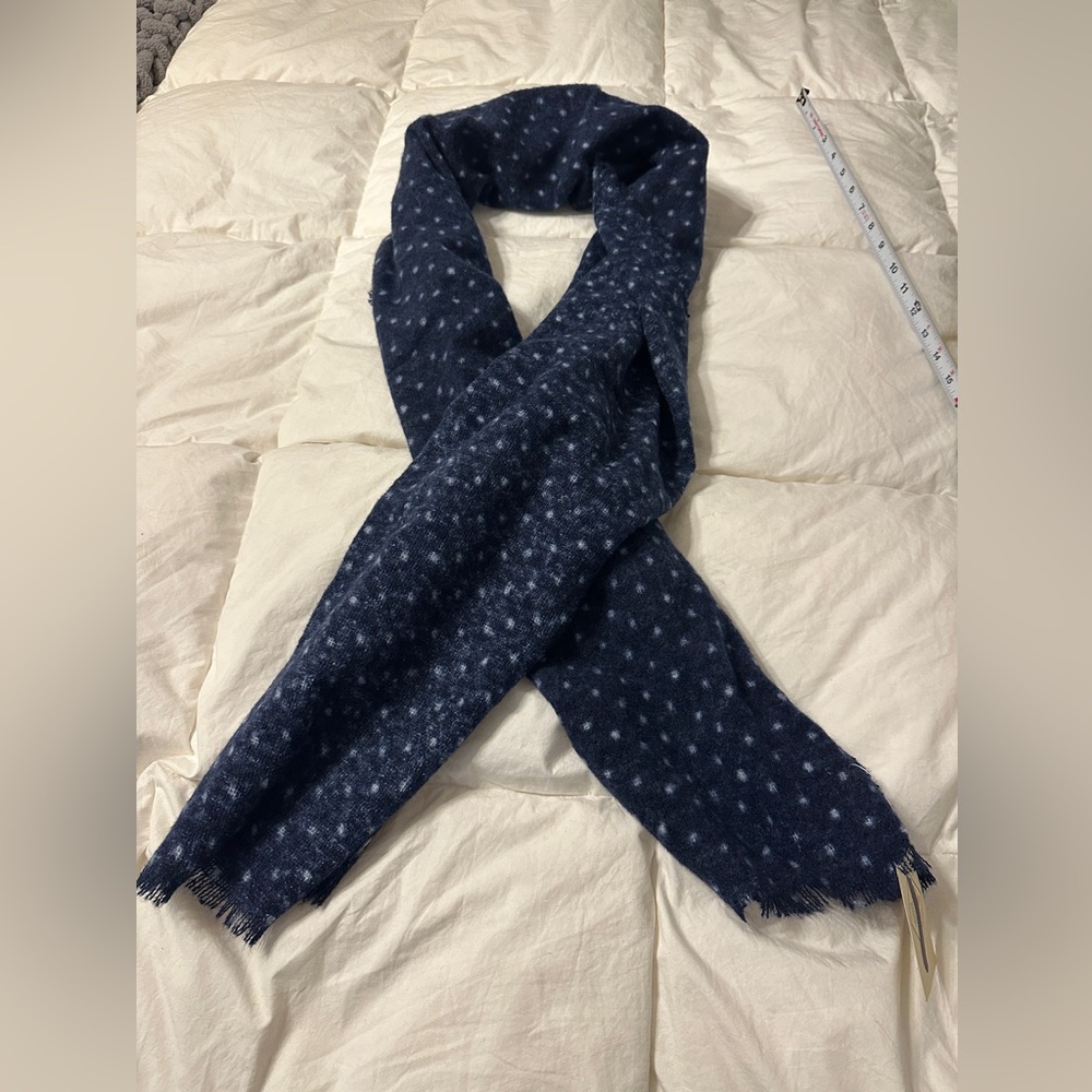 JCPenny Navy Dot Scarf - NWT - 73x26
